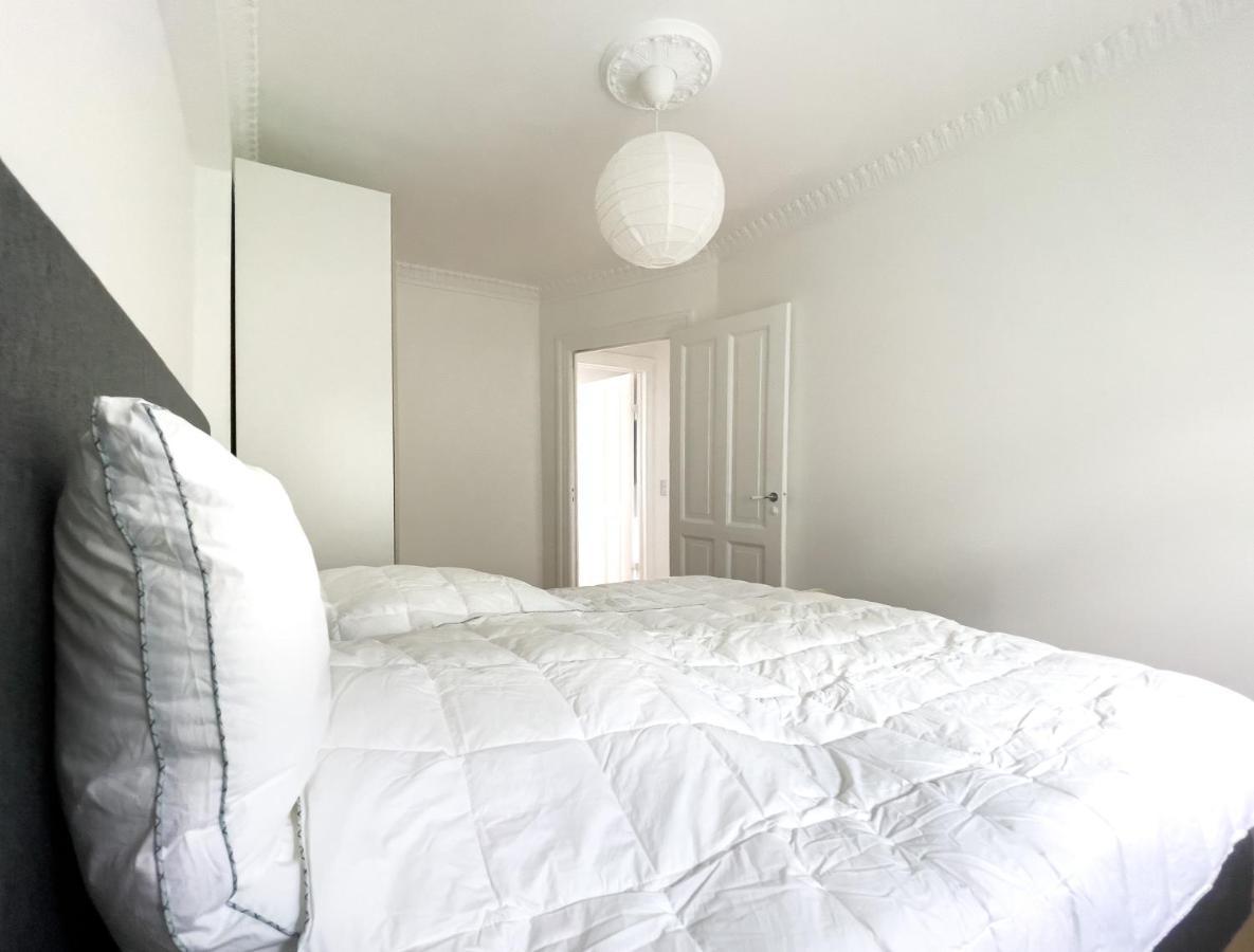 Stylish Classic Danish Design Apartment Kopenhagen Exterior foto