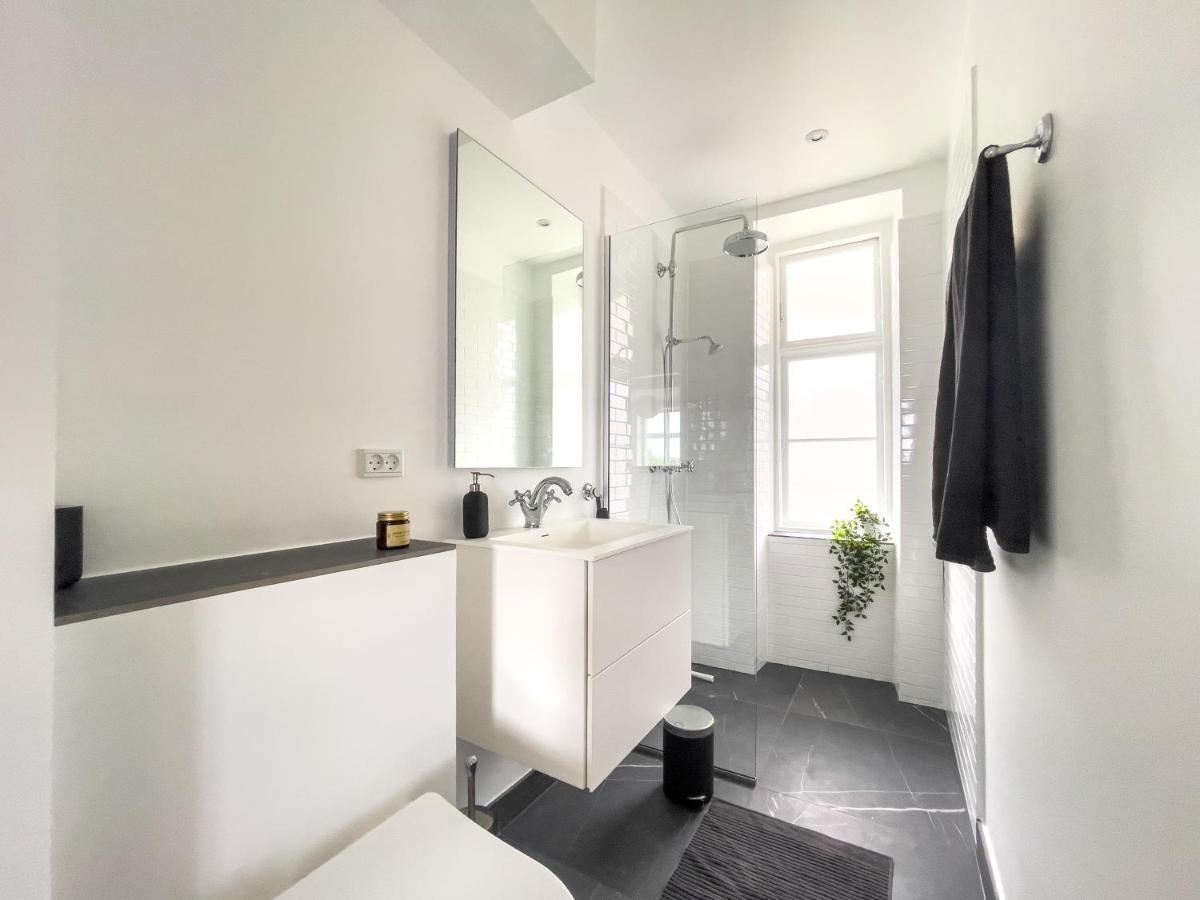 Stylish Classic Danish Design Apartment Kopenhagen Exterior foto