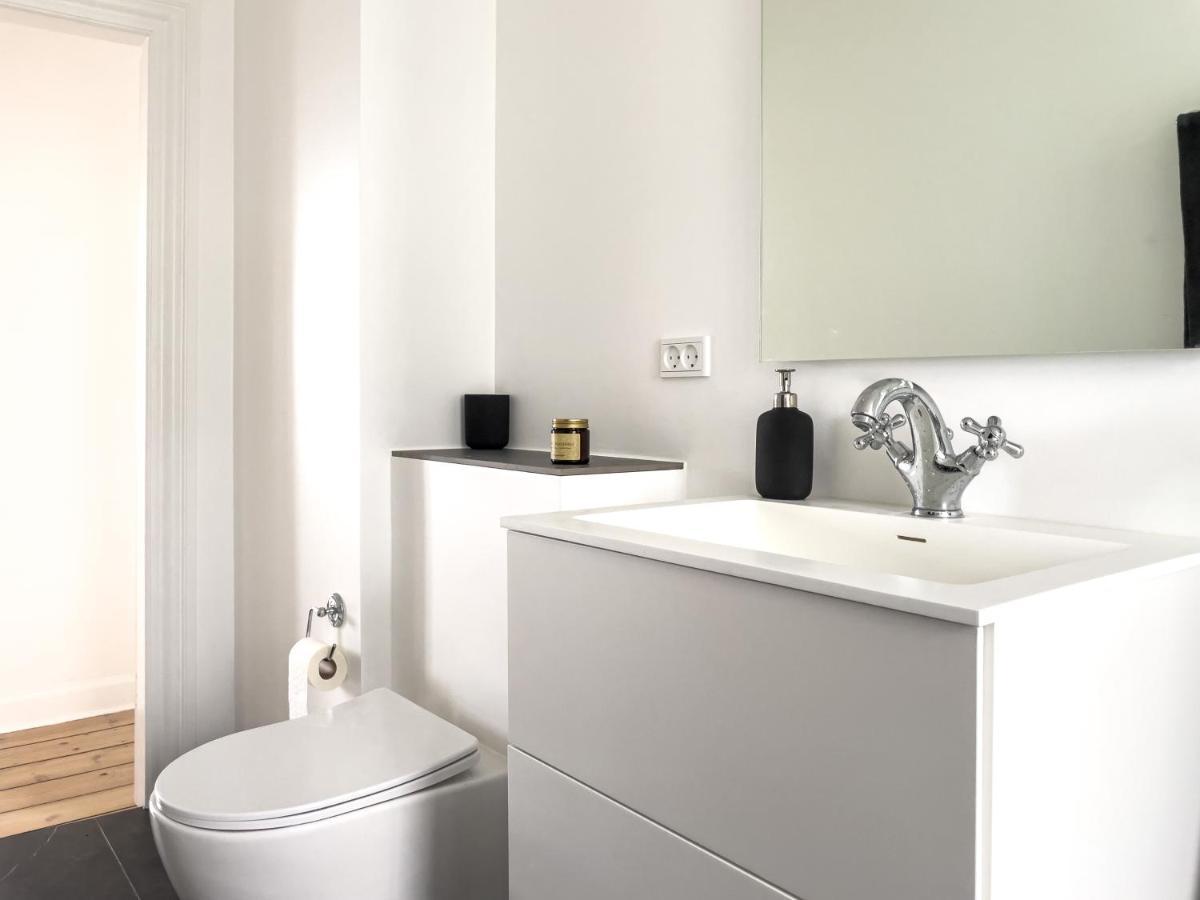 Stylish Classic Danish Design Apartment Kopenhagen Exterior foto