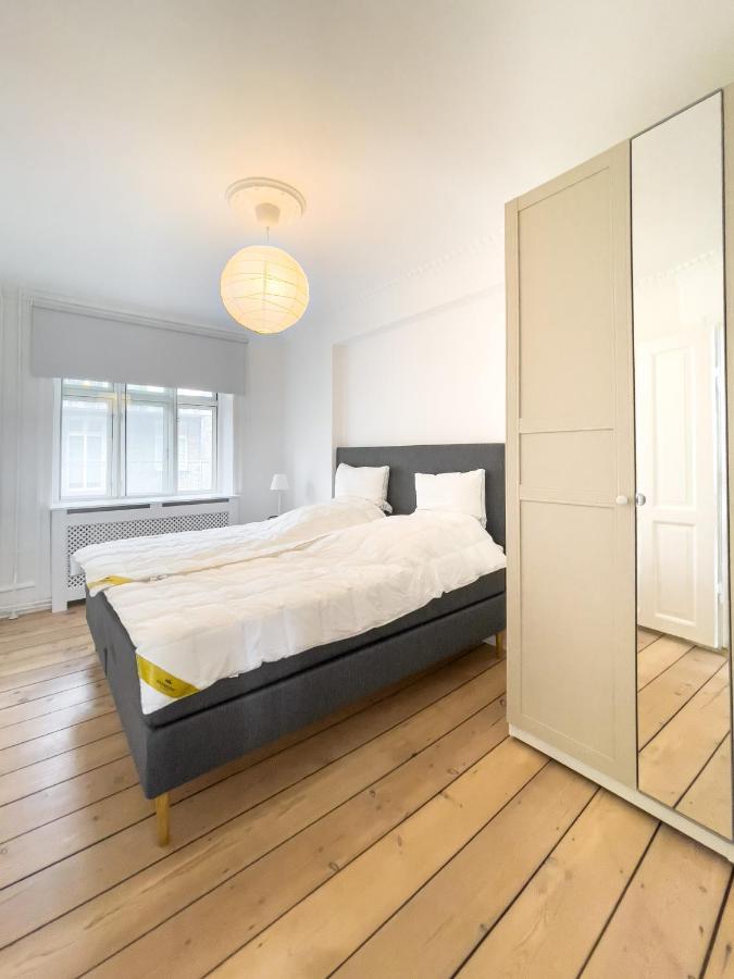 Stylish Classic Danish Design Apartment Kopenhagen Exterior foto