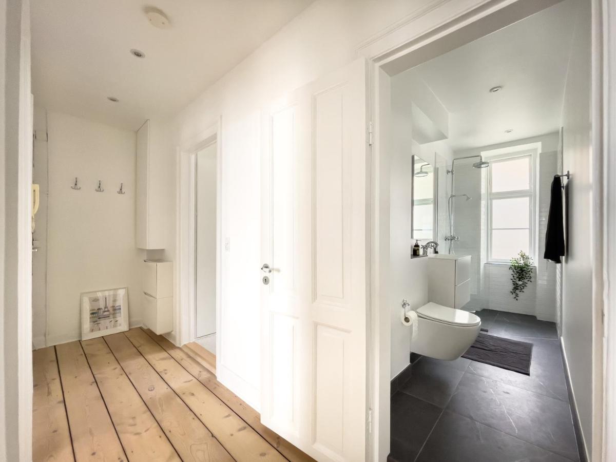 Stylish Classic Danish Design Apartment Kopenhagen Exterior foto